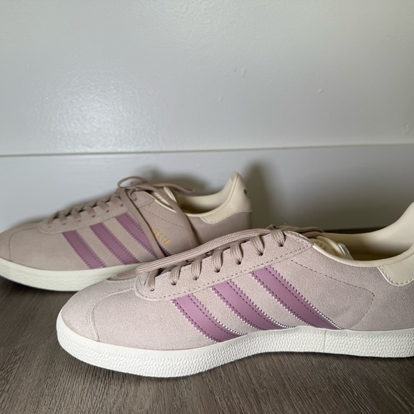 Adidas Originals Gazelle - Woman Size 9 New without Box - Picture 3 of 6